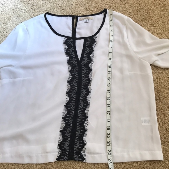 41 HAWTHORN white sheer long sleeve top with lace - Picture 6 of 8